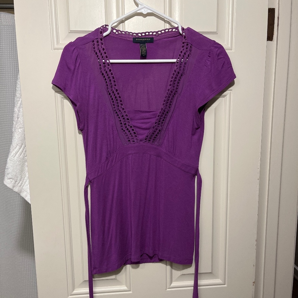 Orchid shirt with lace detail